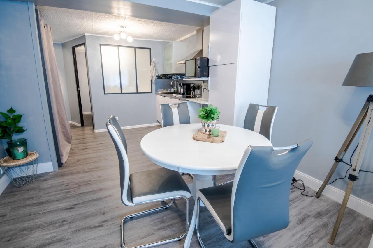 דירות Charmant Logement En Plein Coeur Du Centre Ville D'אמבואה מראה חיצוני תמונה